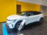 Renault Megane E-Tech Blanc Glacier Iconic of Volcane