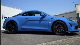 Alpine A110 Atelier Bleu de France S of Teetoff0297