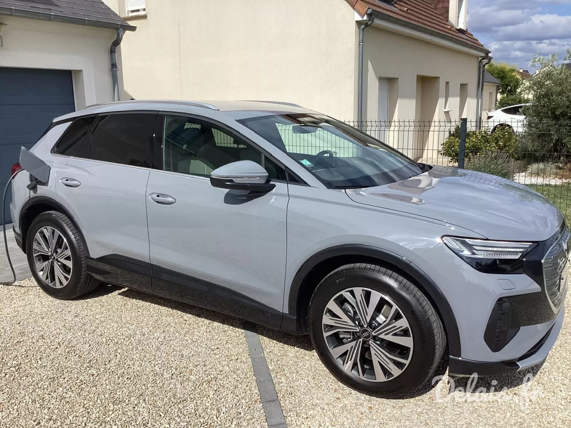 Audi Q4 e-tron Gris Gravier Design Luxe