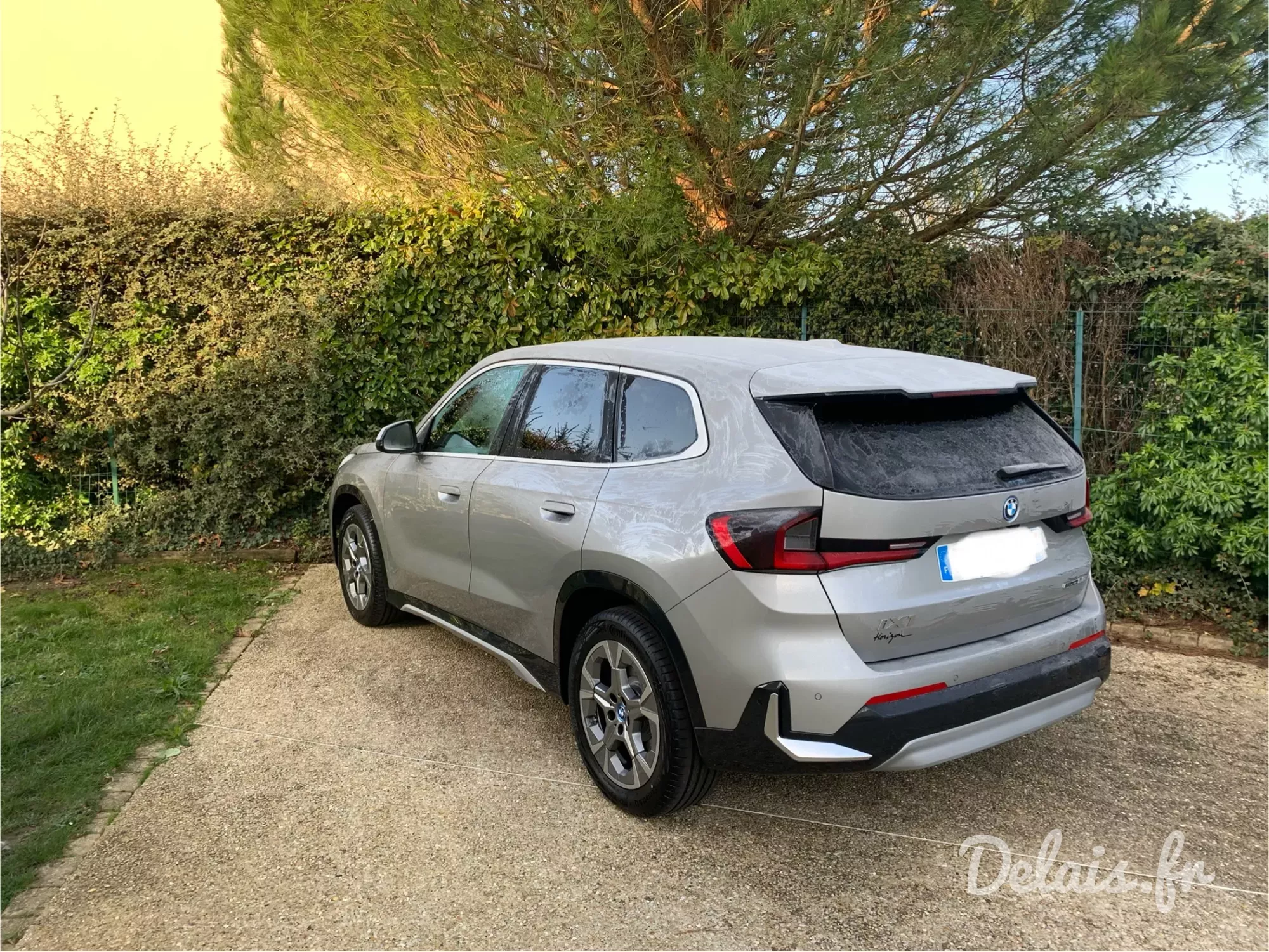 BMW iX1 Spacesilber xLine