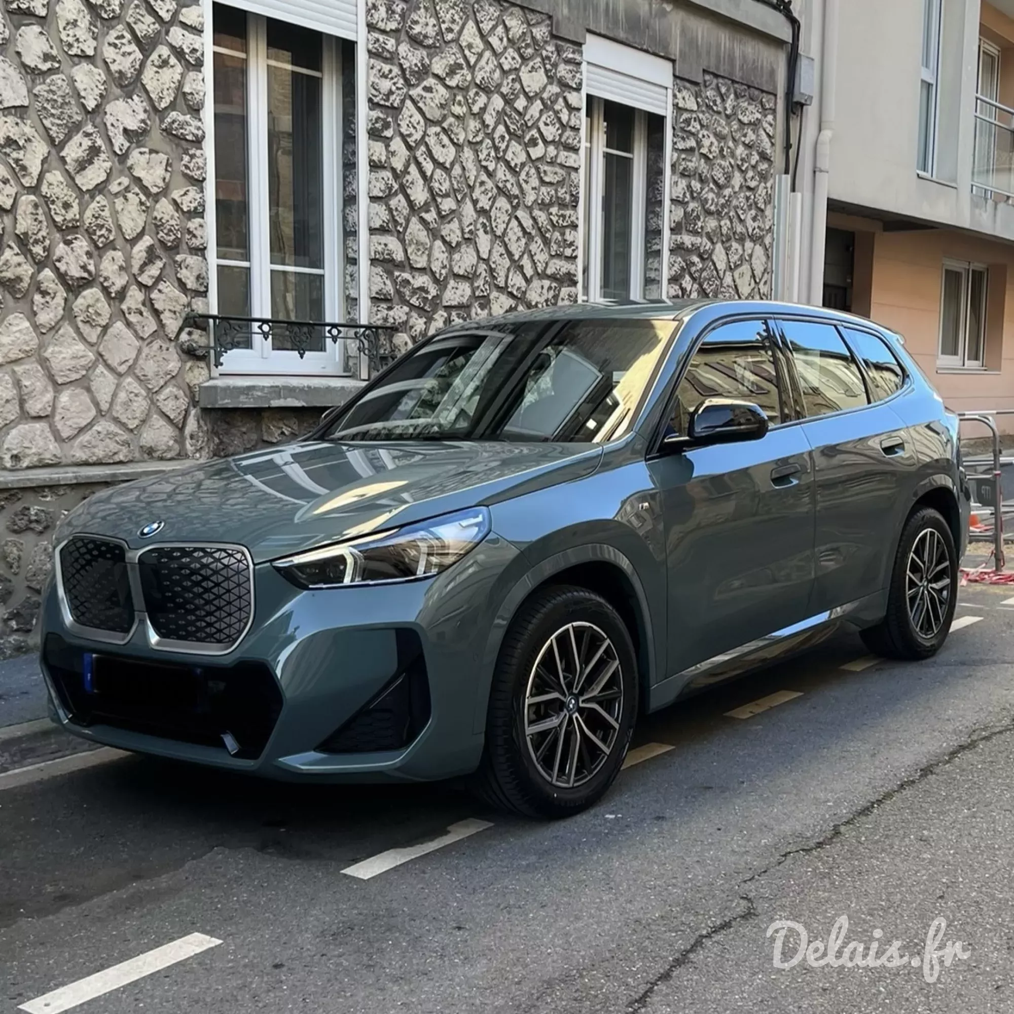 BMW iX1 Cape York Green iX1
