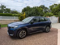 BMW iX1 Phytonicblau xLine of FaniFani