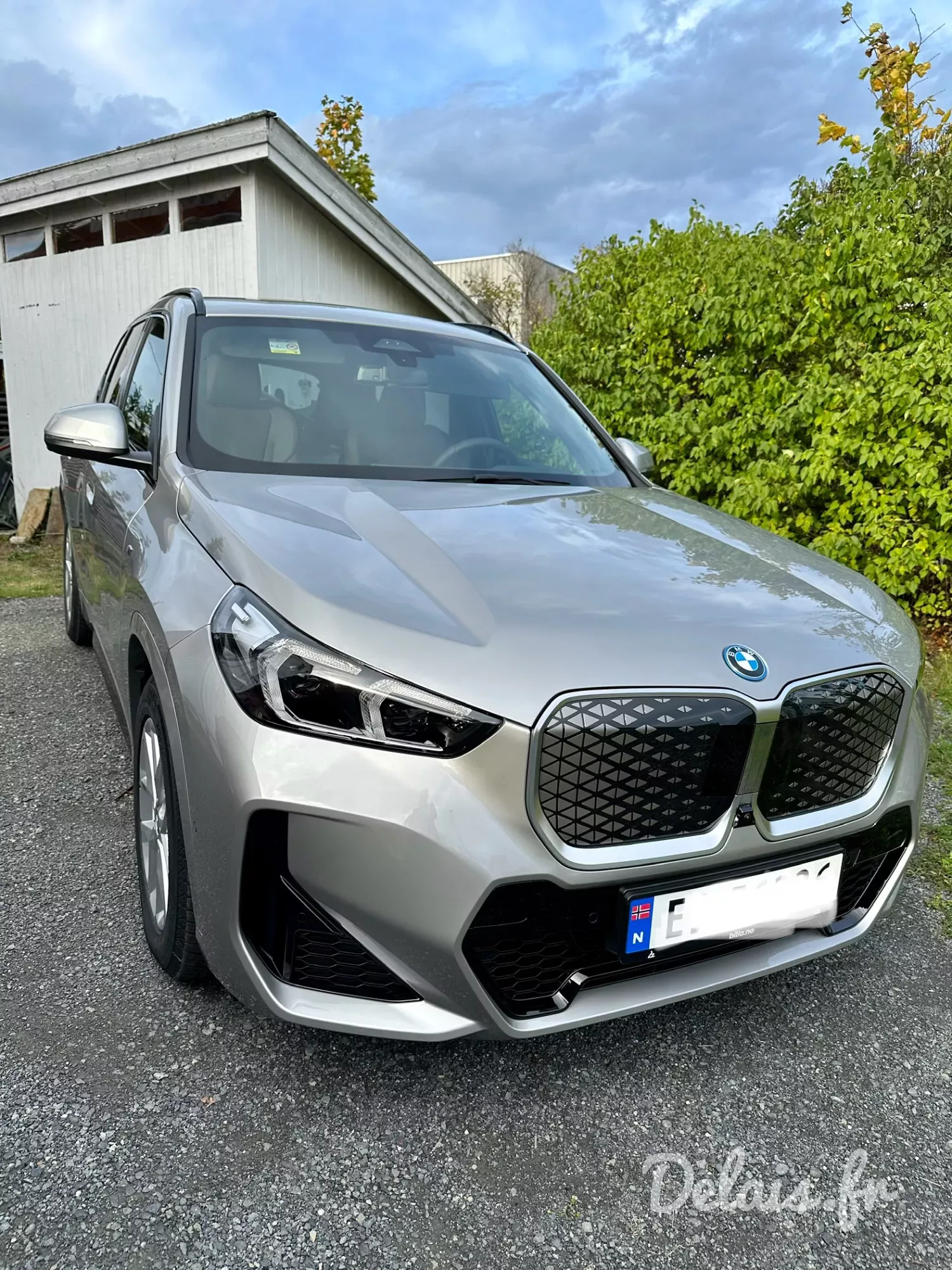 BMW iX1 Spacesilber M Sport