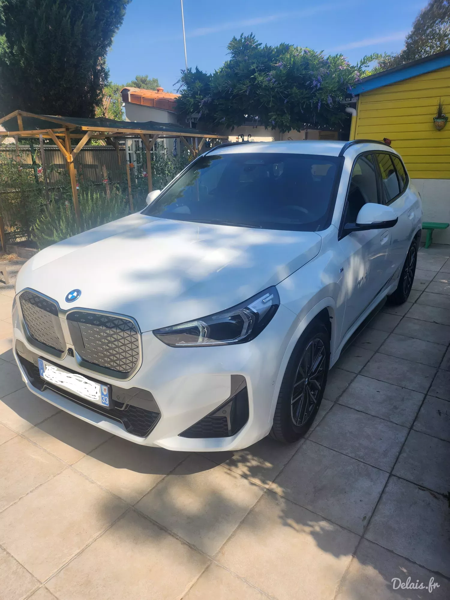 BMW iX1 Alpinweiss M Sport