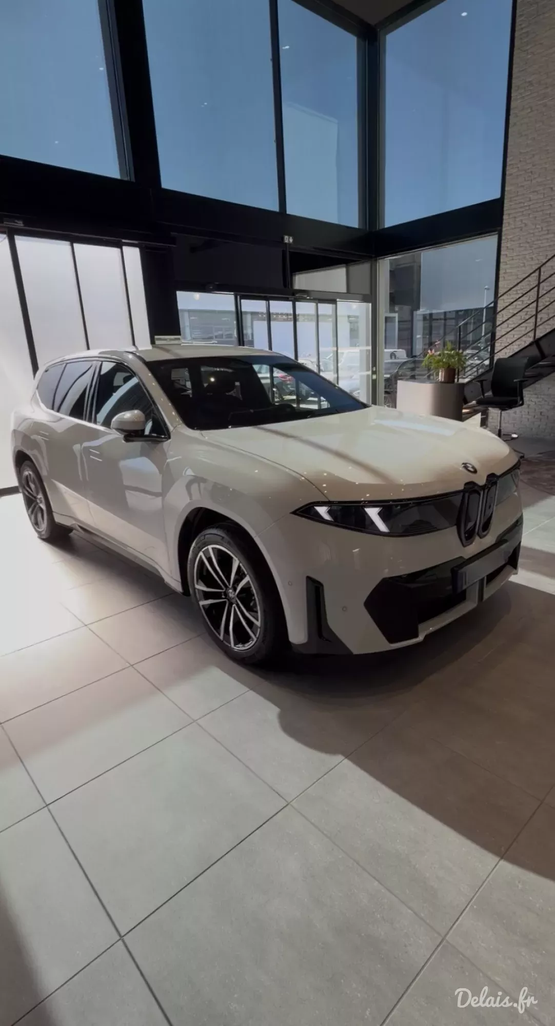 BMW iX3 Alpinweiss M Sport