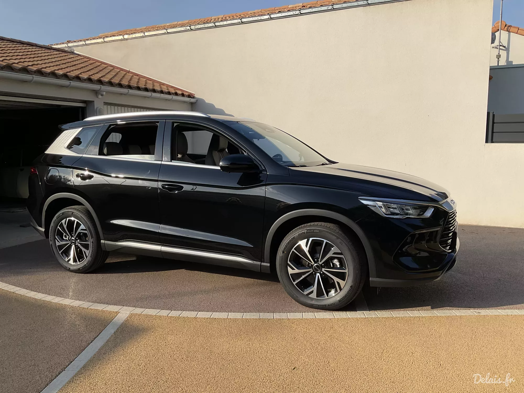 BYD Sealion 5 Obsidian Black Design