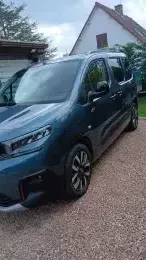 Citroën Berlingo Kiama Blue XL Plus of Vanille