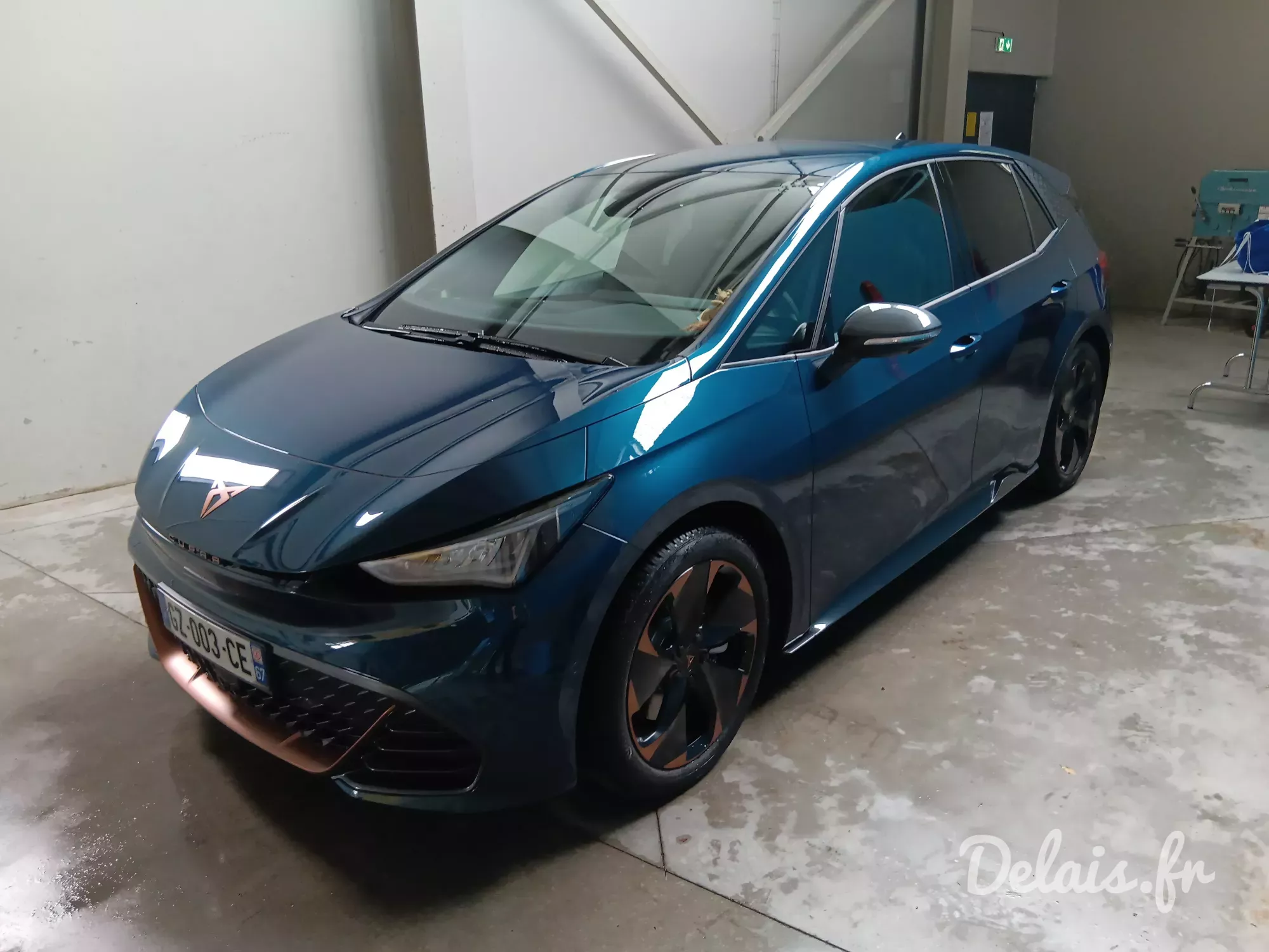 Cupra Born Aurora Blue VZ