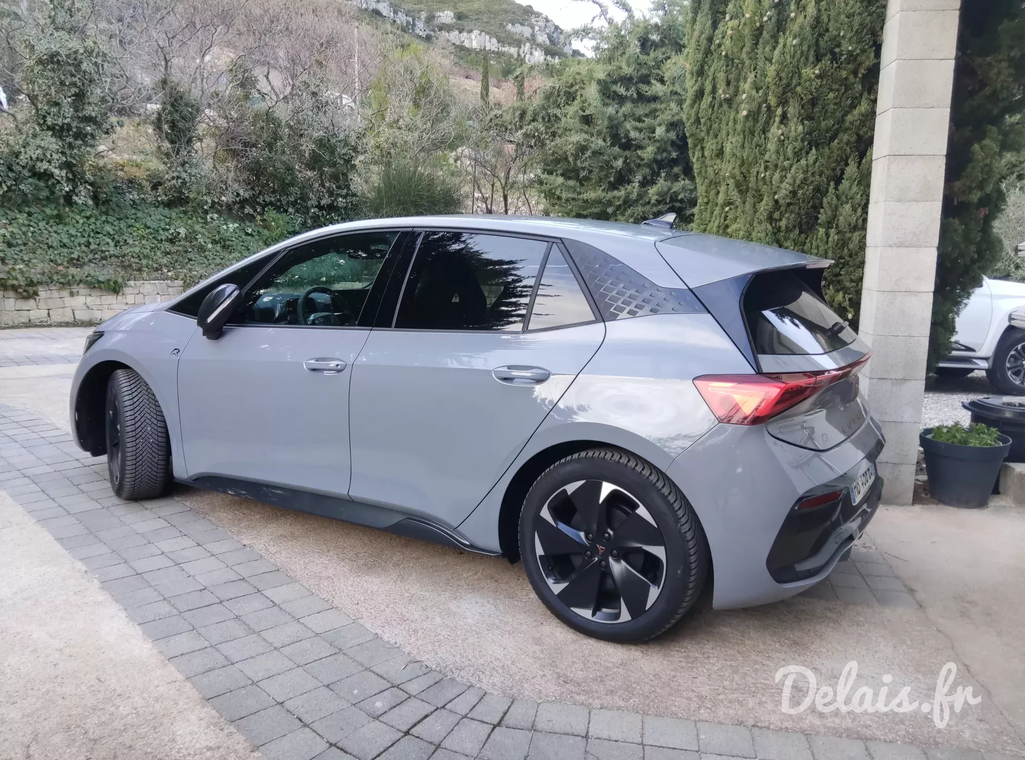 Cupra Born Vapor Grey V