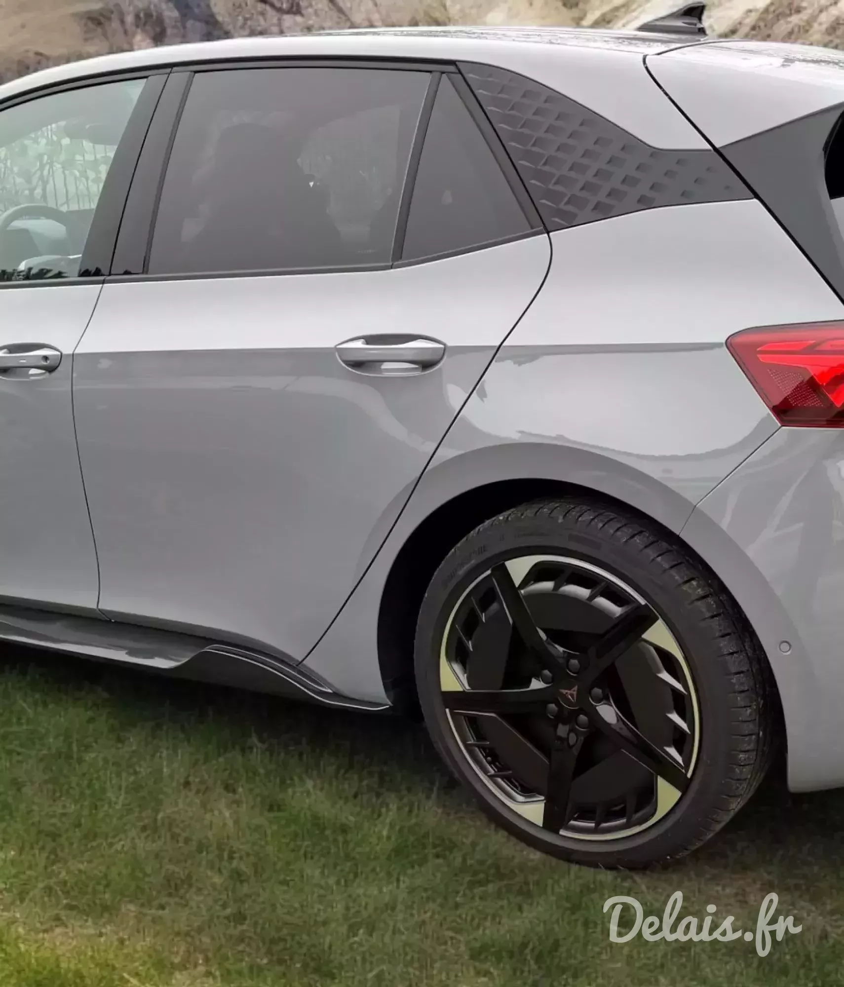Cupra Born Vapor Grey VZ