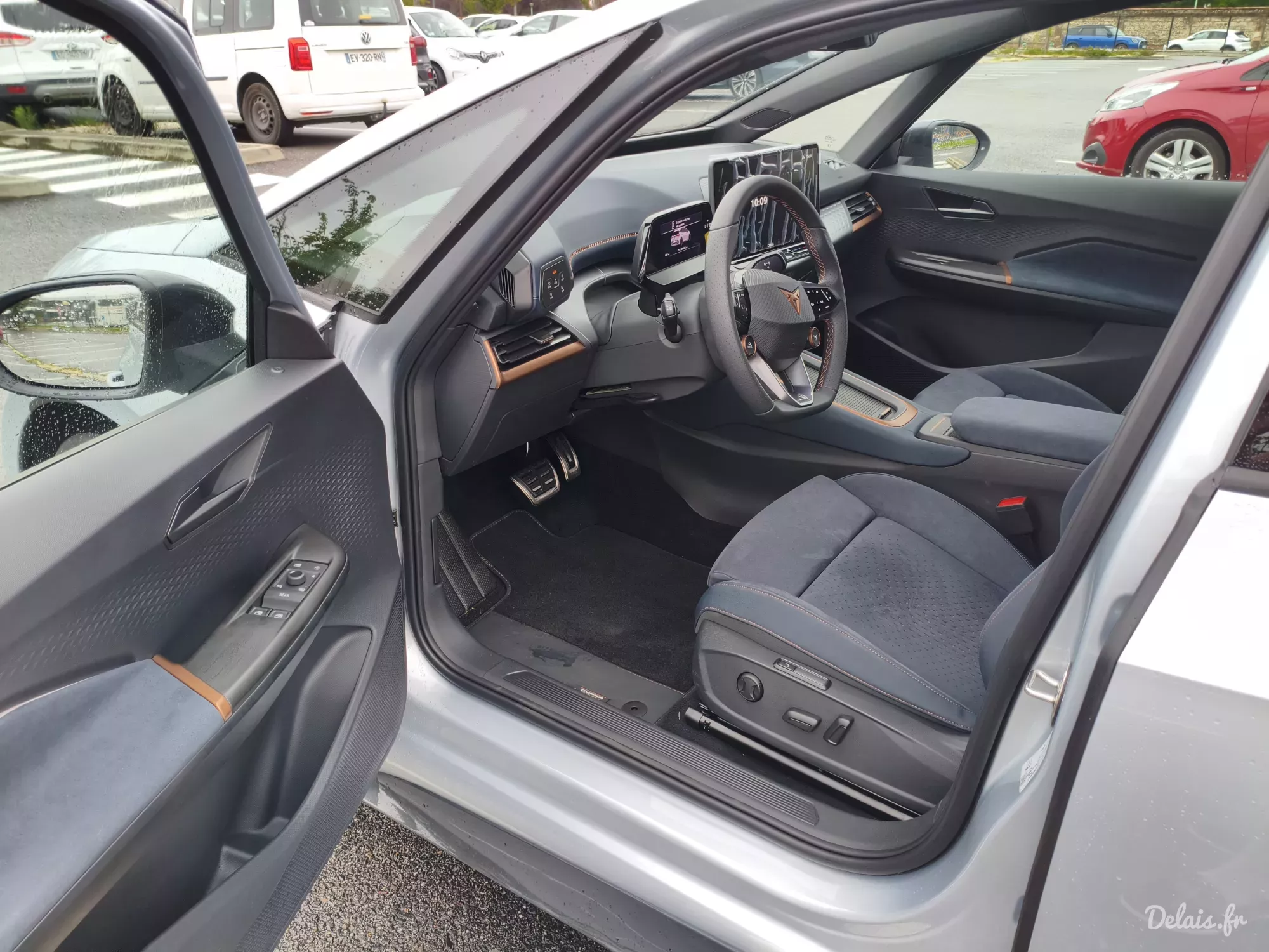 Cupra Born Geyser Silver V