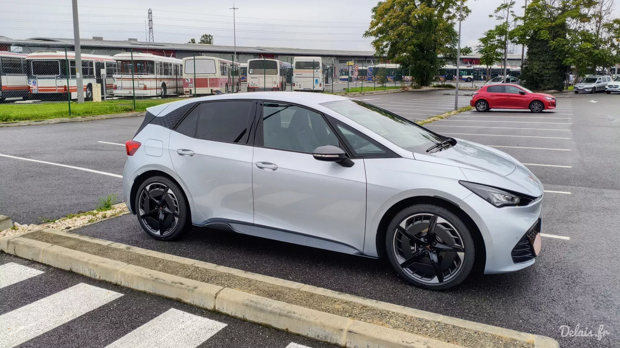 Cupra Born Geyser Silver V