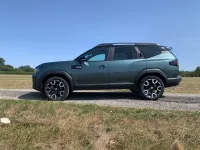 Dacia Bigster Cedar Green Journey of Surnuméraire