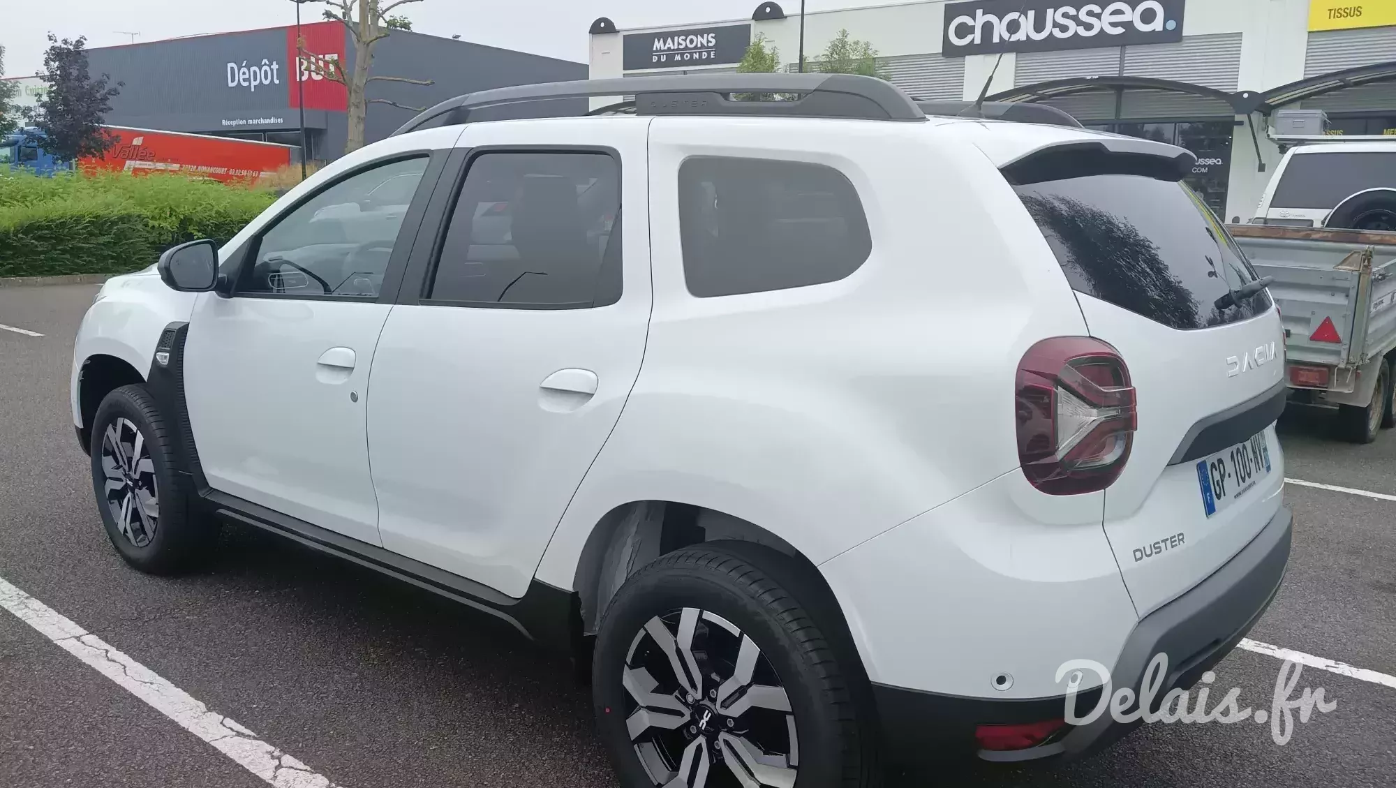 Dacia Duster Glacier White Journey +
