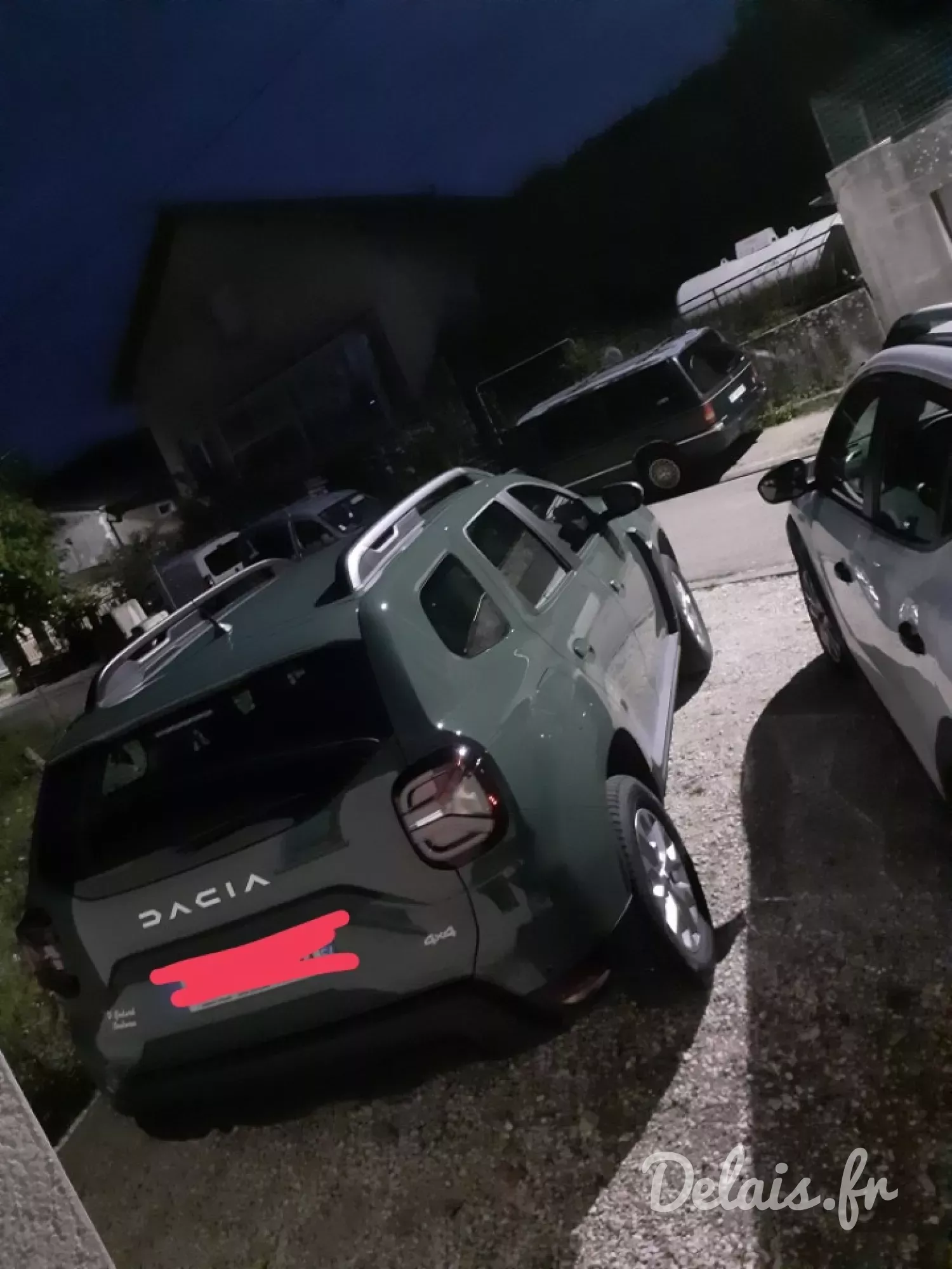 Dacia Duster Khaki Expression