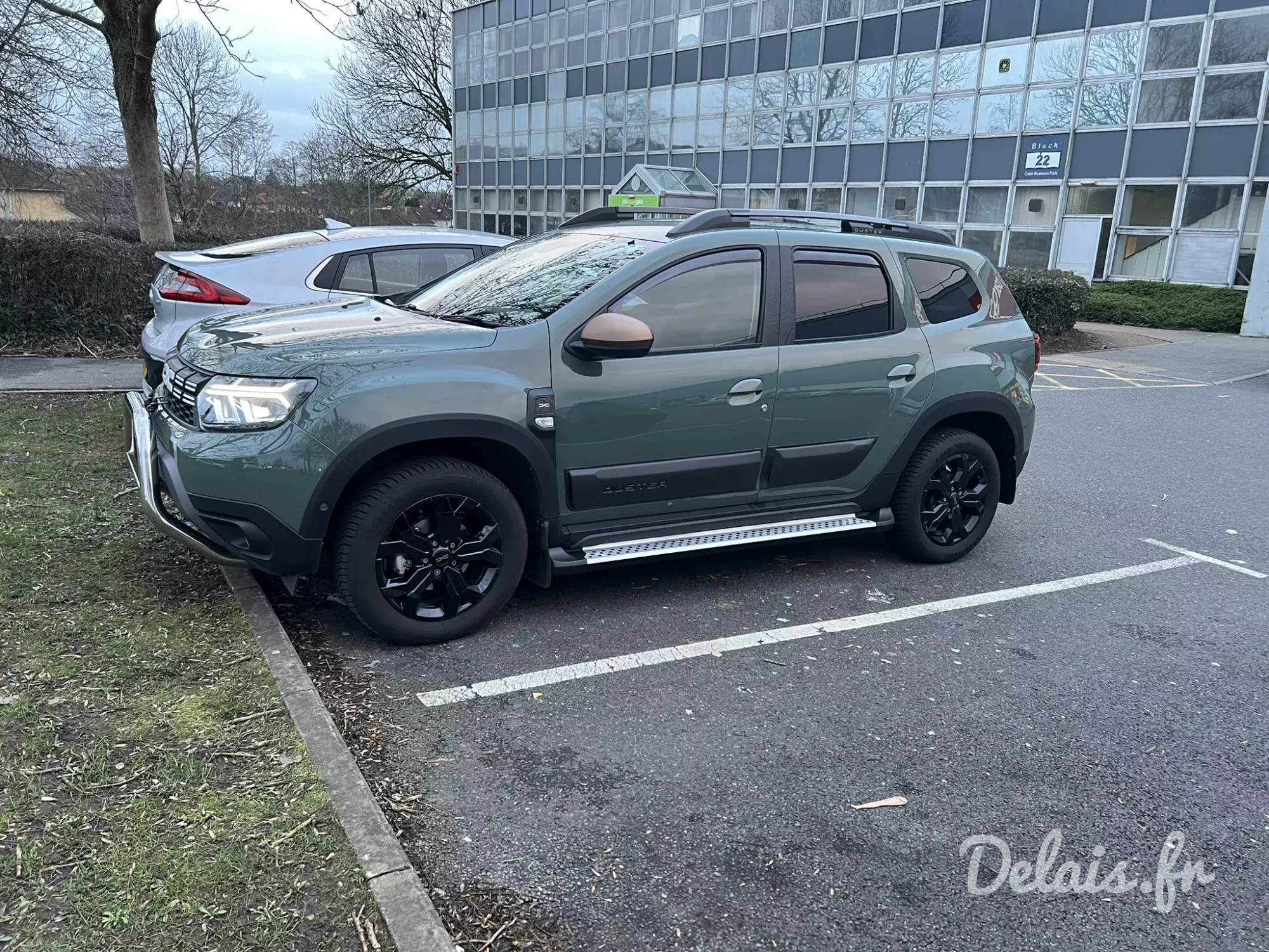 Dacia Duster Khaki Extreme
