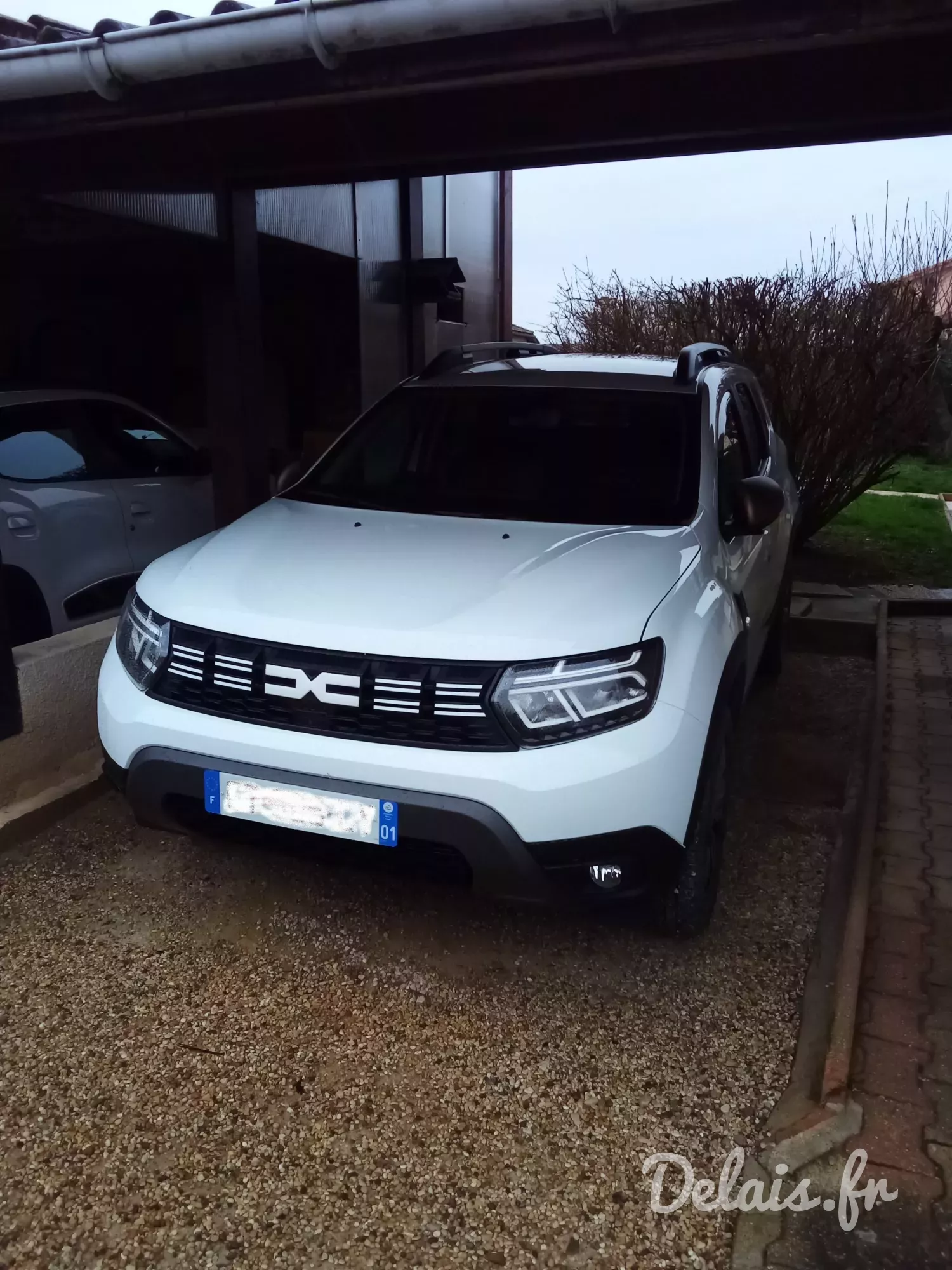 Dacia Duster Glacier White Extreme