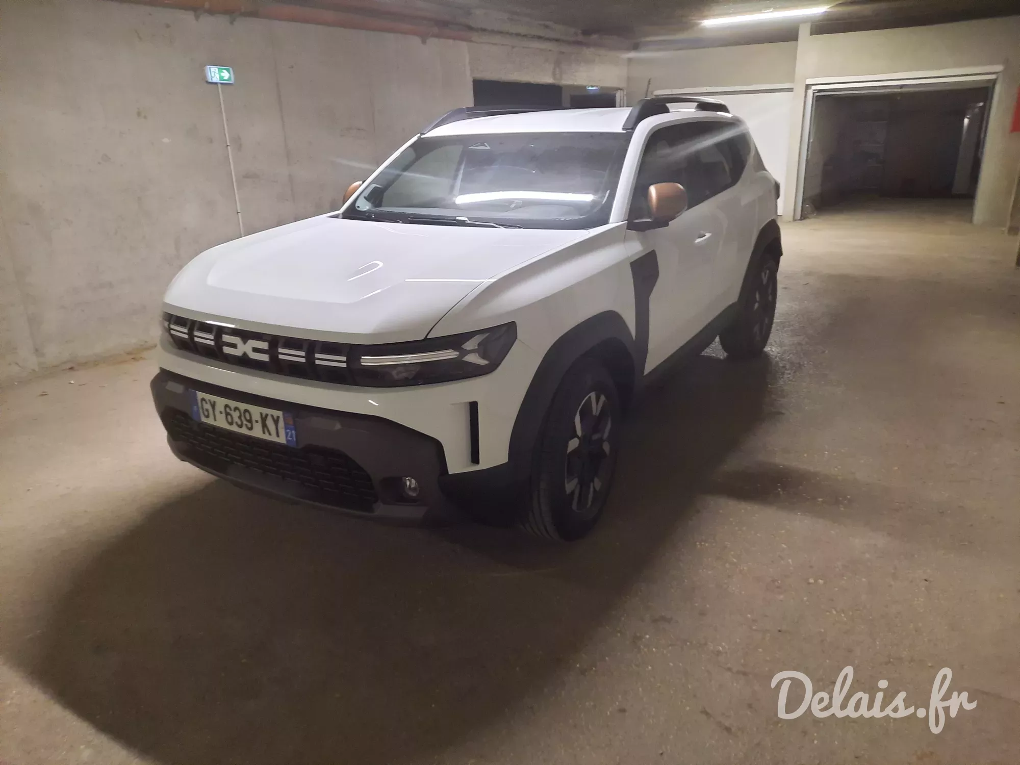 Dacia Duster Glacier White Extreme