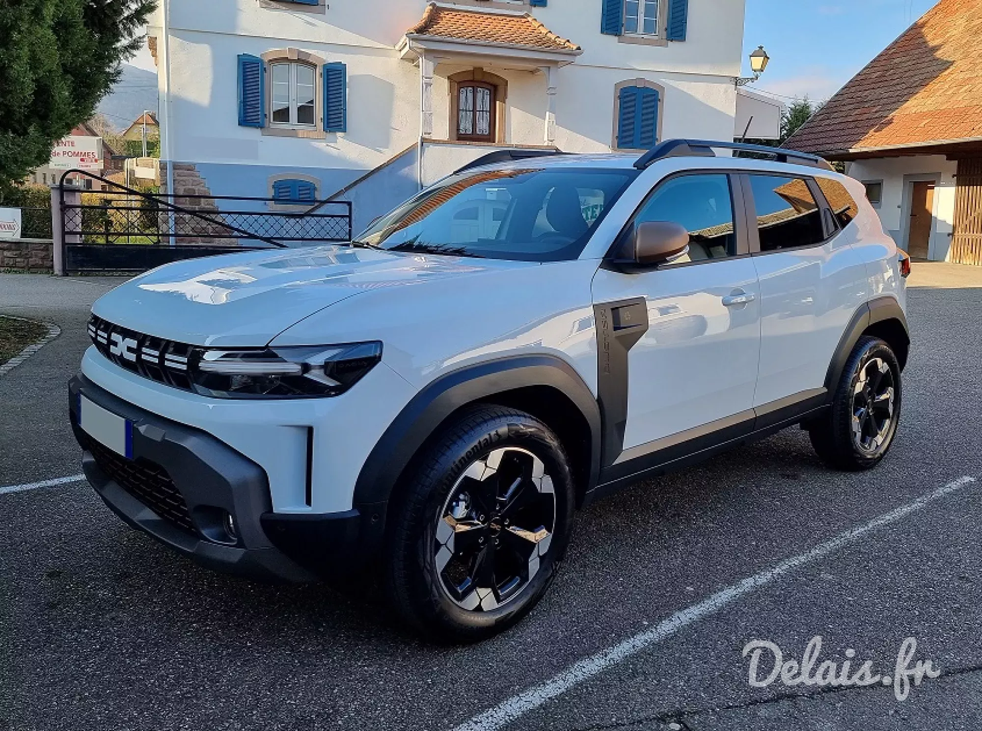 Dacia Duster Glacier White Extreme