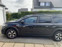 Dacia Jogger Pearl Black Extreme 5 Places of dams