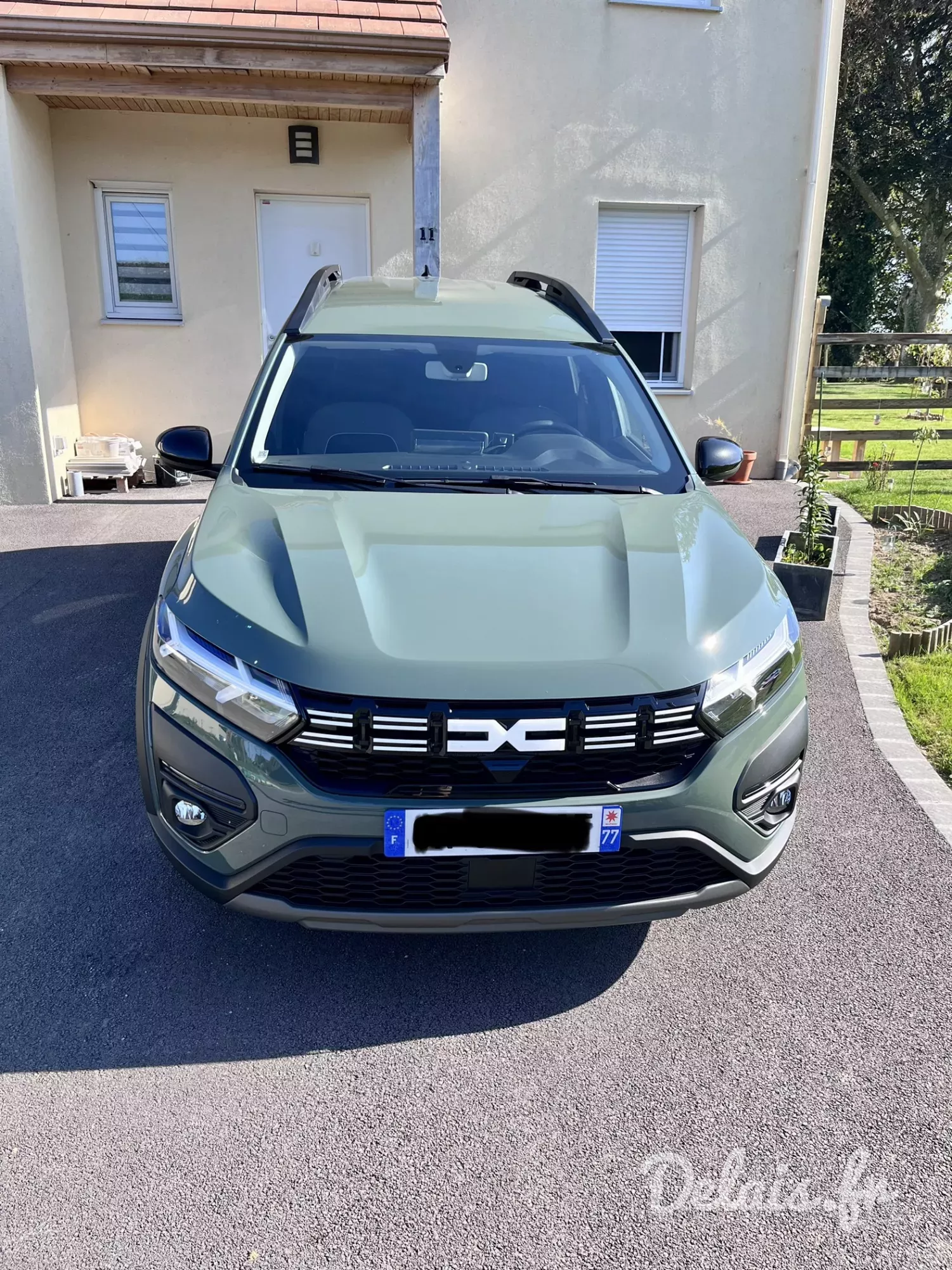 Dacia Jogger Khaki Extreme 5 Places