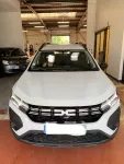 Dacia Jogger Glacier White Essential 5 Places of Jm