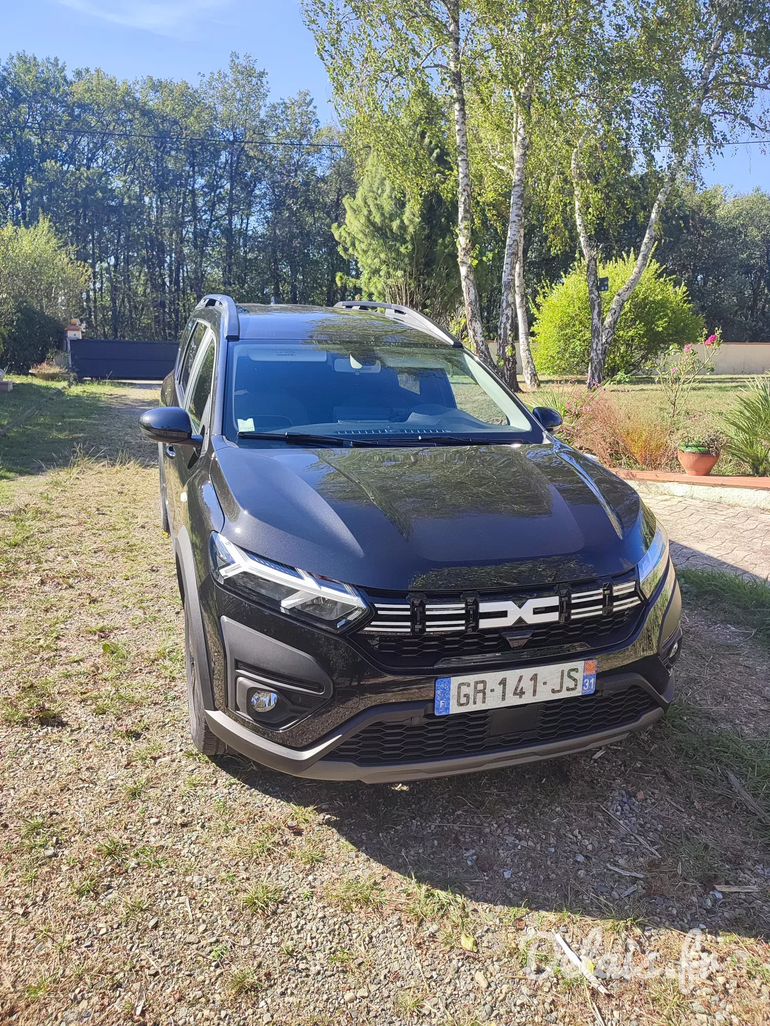 Dacia Jogger Pearl Black Extreme+ 5 Places