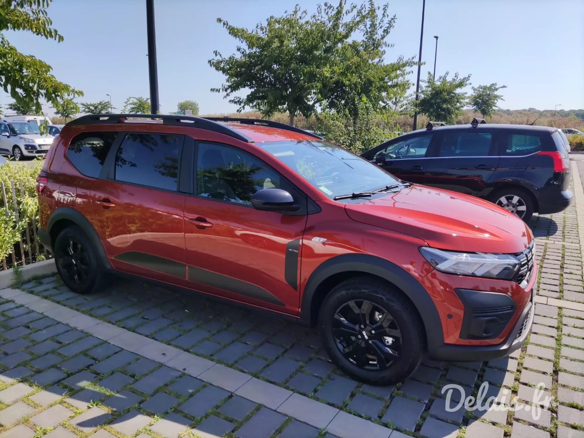 Dacia Jogger Terracotta Extreme 5 Places