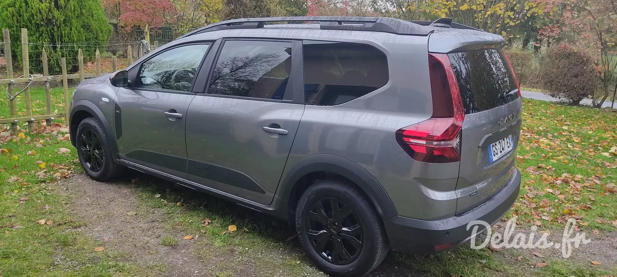 Dacia Jogger Shadow Grey Extreme 5 Places