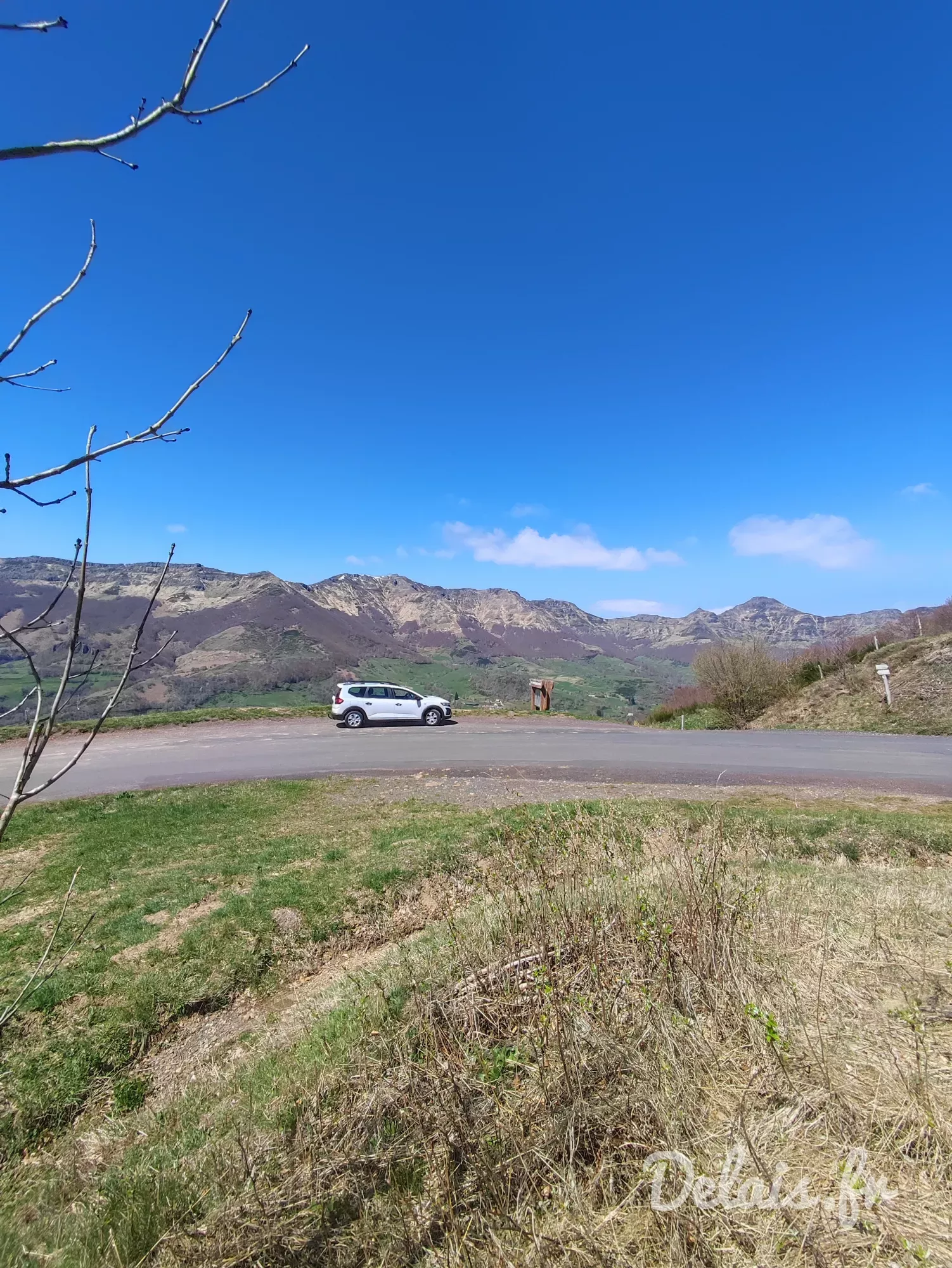 Dacia Jogger Glacier White Essential 5 Places