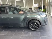 Dacia Jogger Cedar Green Extreme 7 Places of didi