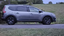 Dacia Jogger Shadow Grey Expression 7 Places of melasyl