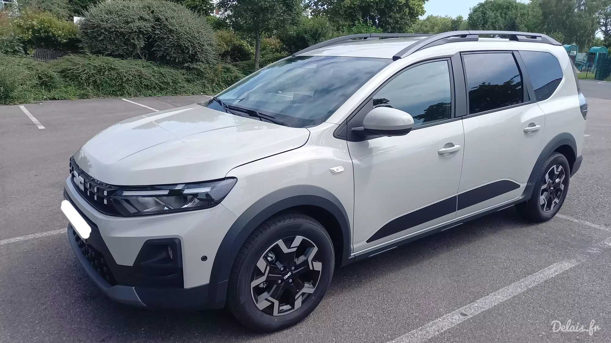 Dacia Jogger Sandstone Journey 5 Places