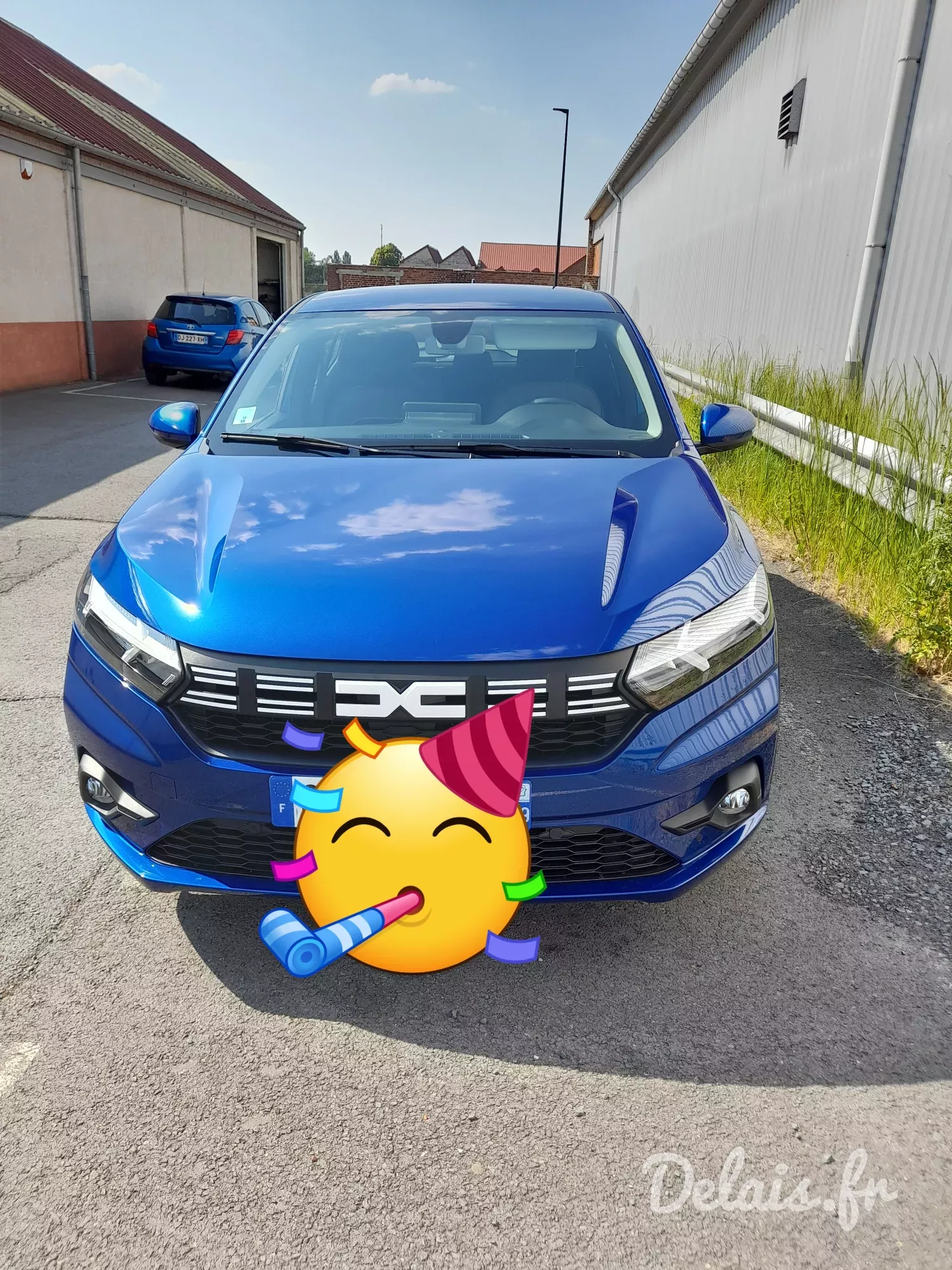 Dacia Sandero Iron Blue Expression