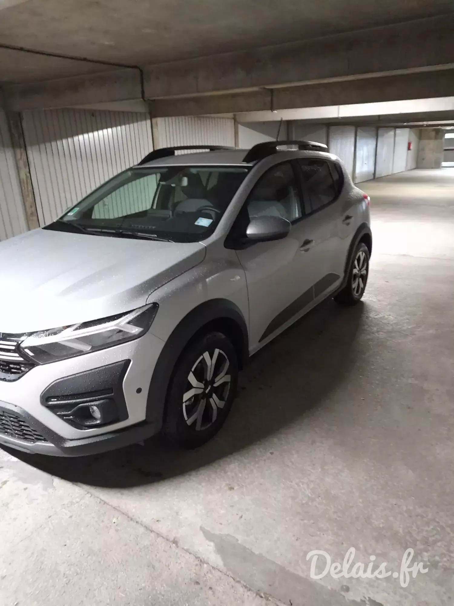 Dacia Sandero Gris Moonstone Stepway Expression +