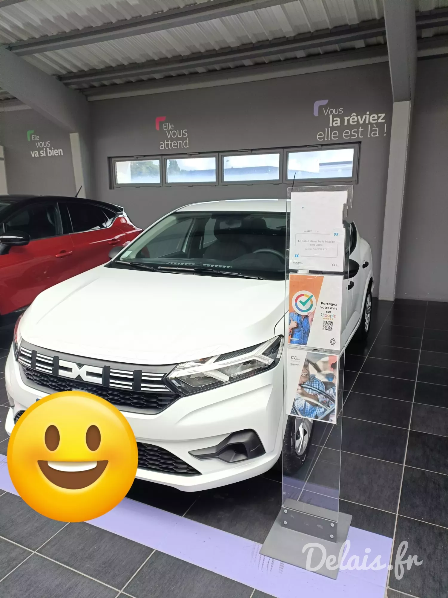 Dacia Sandero Glacier White Essential