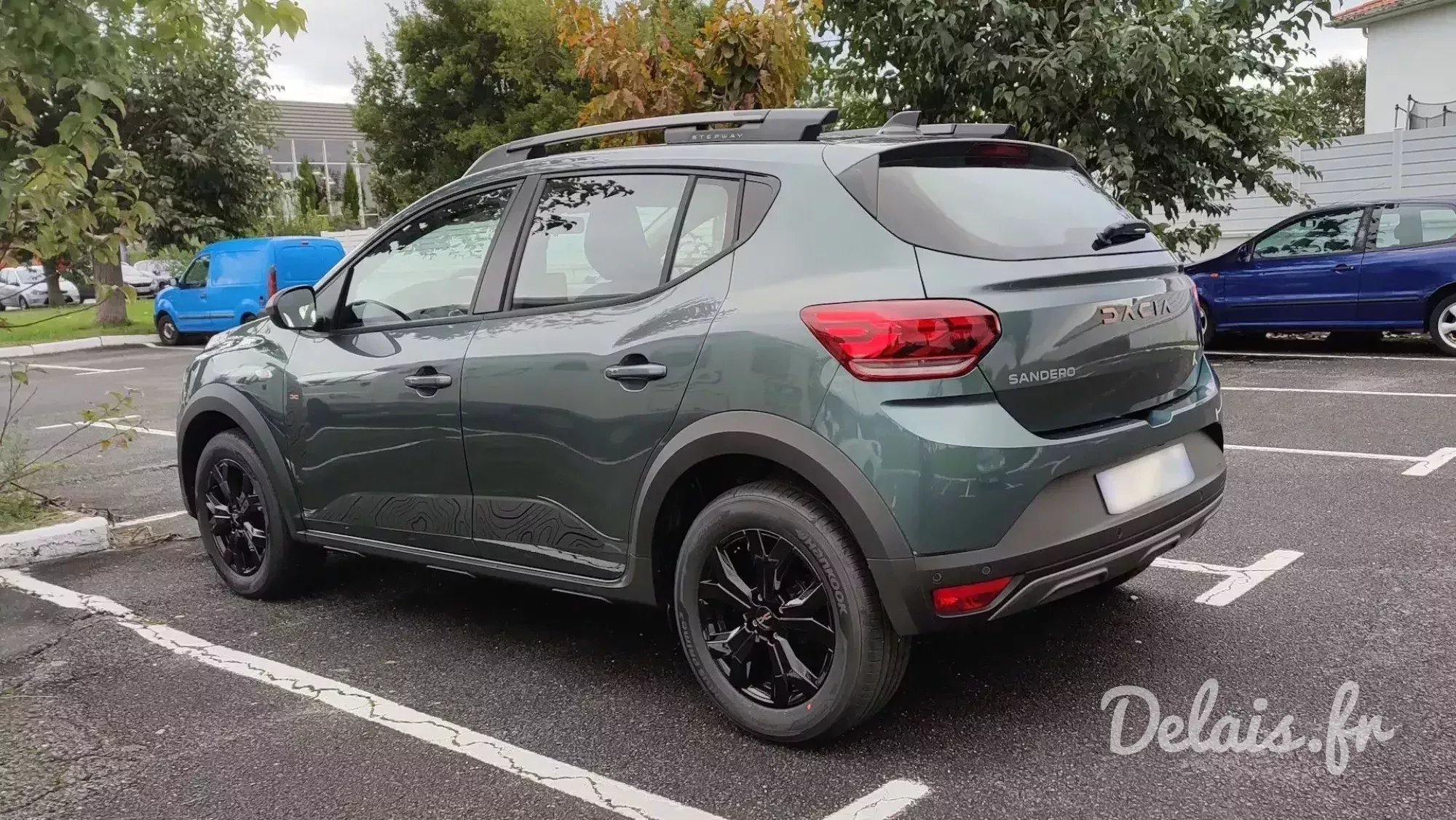 Dacia Sandero Cedar Green Stepway Extreme +