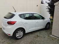 Dacia Sandero Glacier White Expression of LORMACLOW