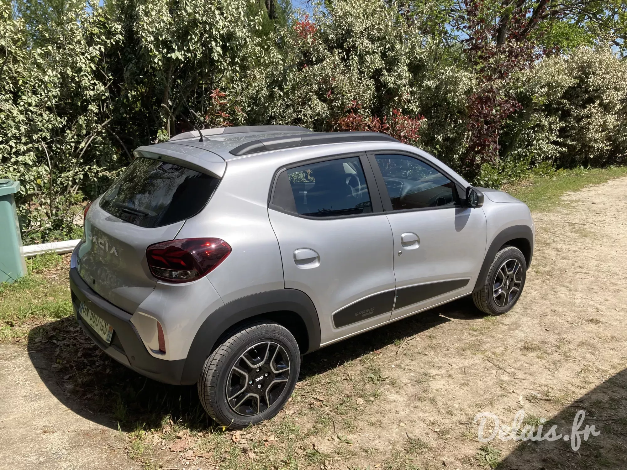 Dacia Spring Lightning Grey Expression