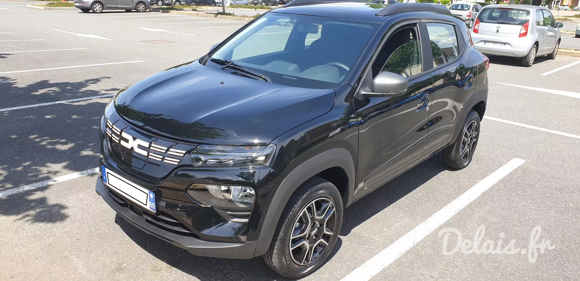 Dacia Spring Noir Magma Expression