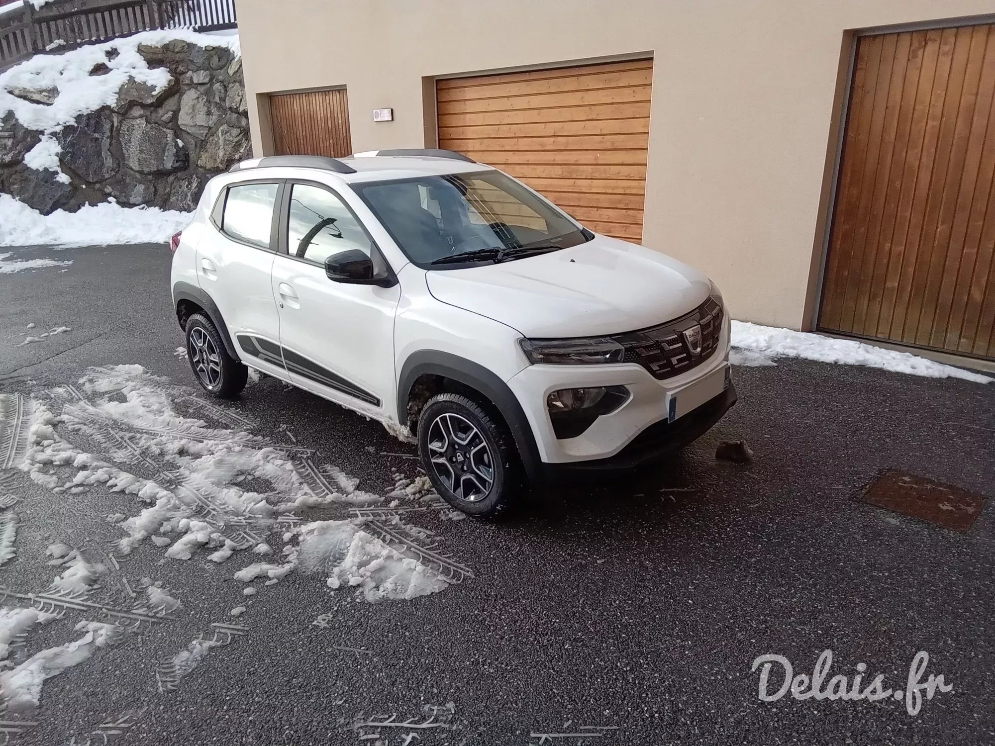 Dacia Spring Polar White Confort