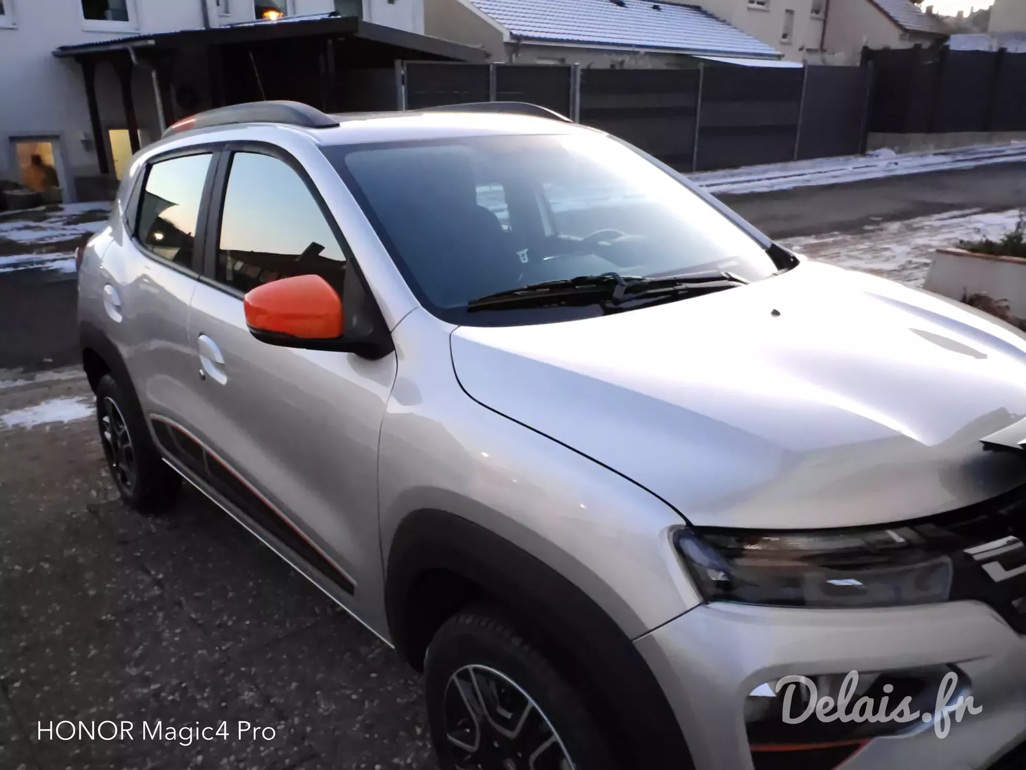Dacia Spring Lightning Grey Confort Plus