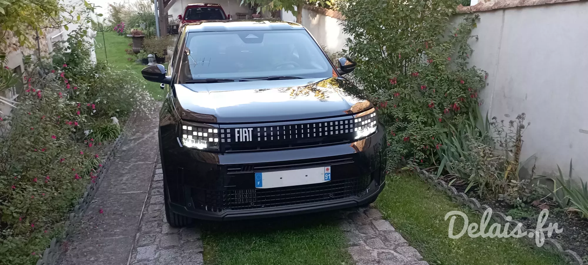 Fiat Grande Panda Cinema Black Icone