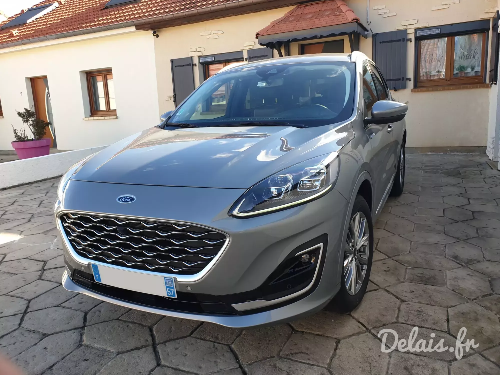 Ford Kuga Gris Solar Vignale