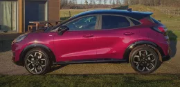 Ford Puma Vivid Ruby ST-Line X Vivid Ruby Edition of Thalis