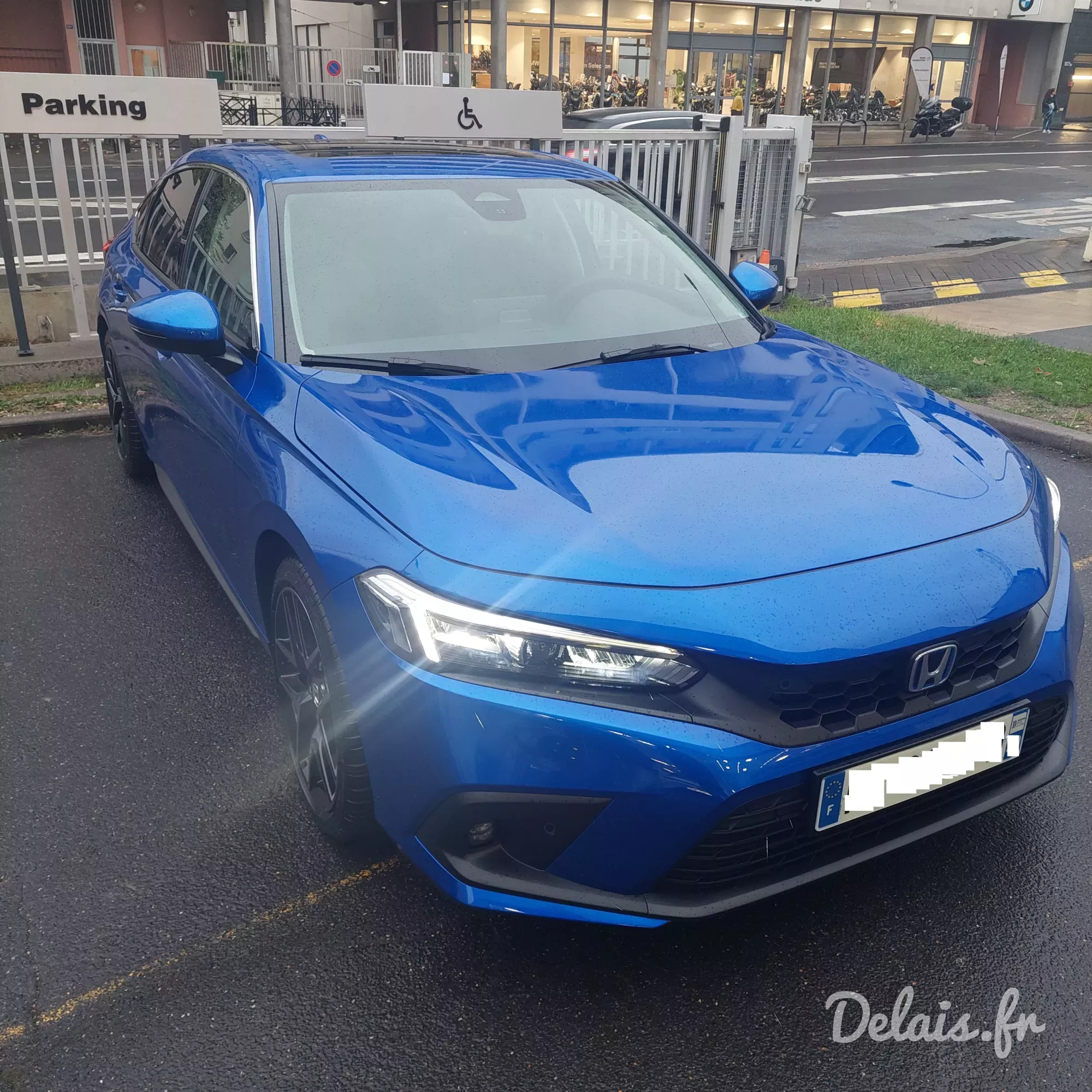 Honda Civic Bleu Cristallin Premium Advance