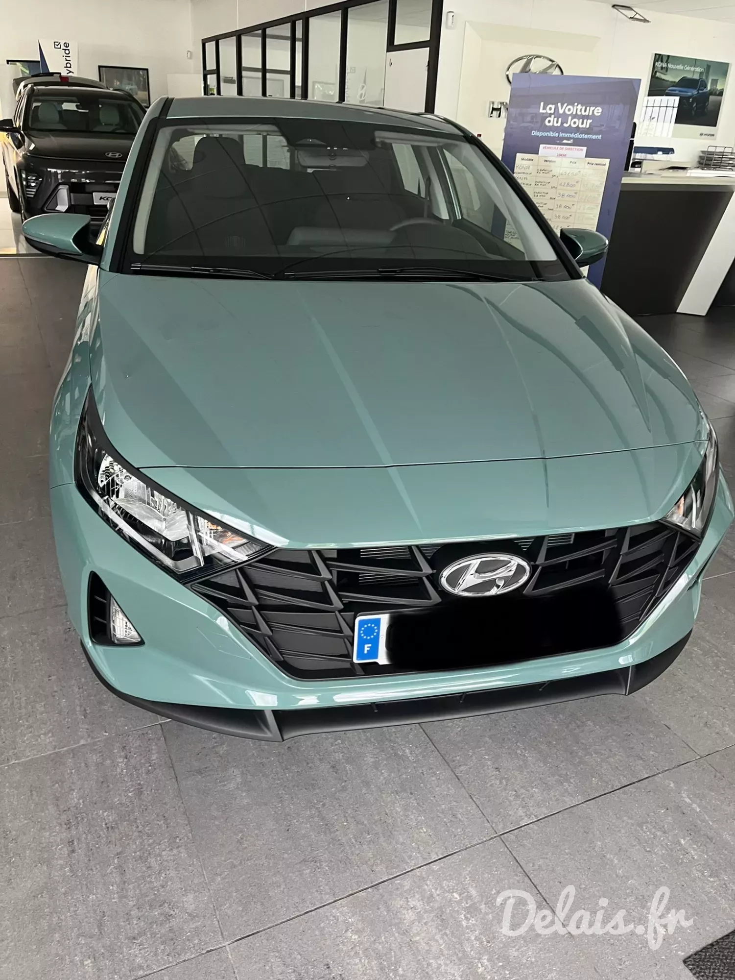 Hyundai i20 Mangrove Green Initia