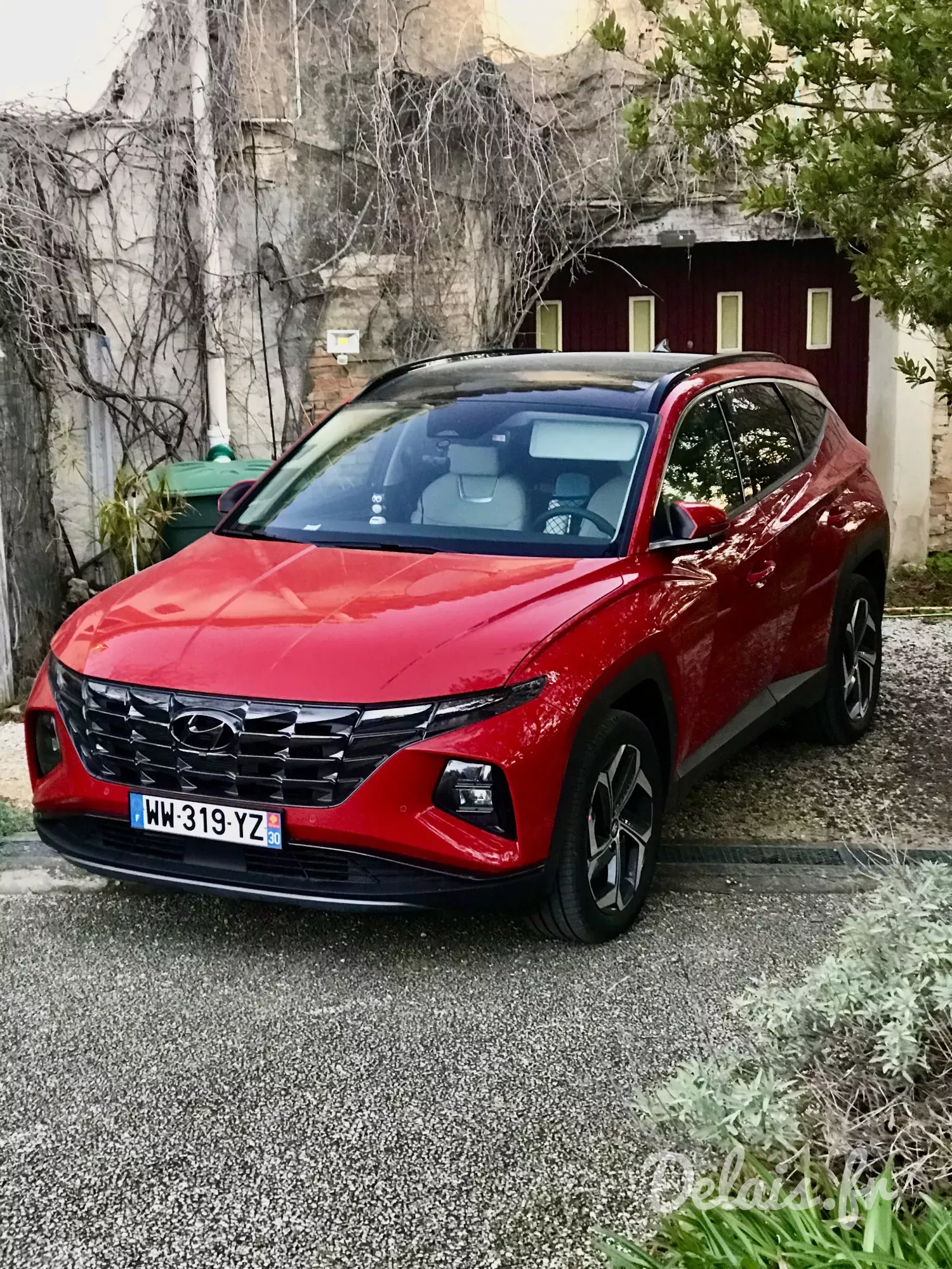 Hyundai Tucson Engine Red Executive