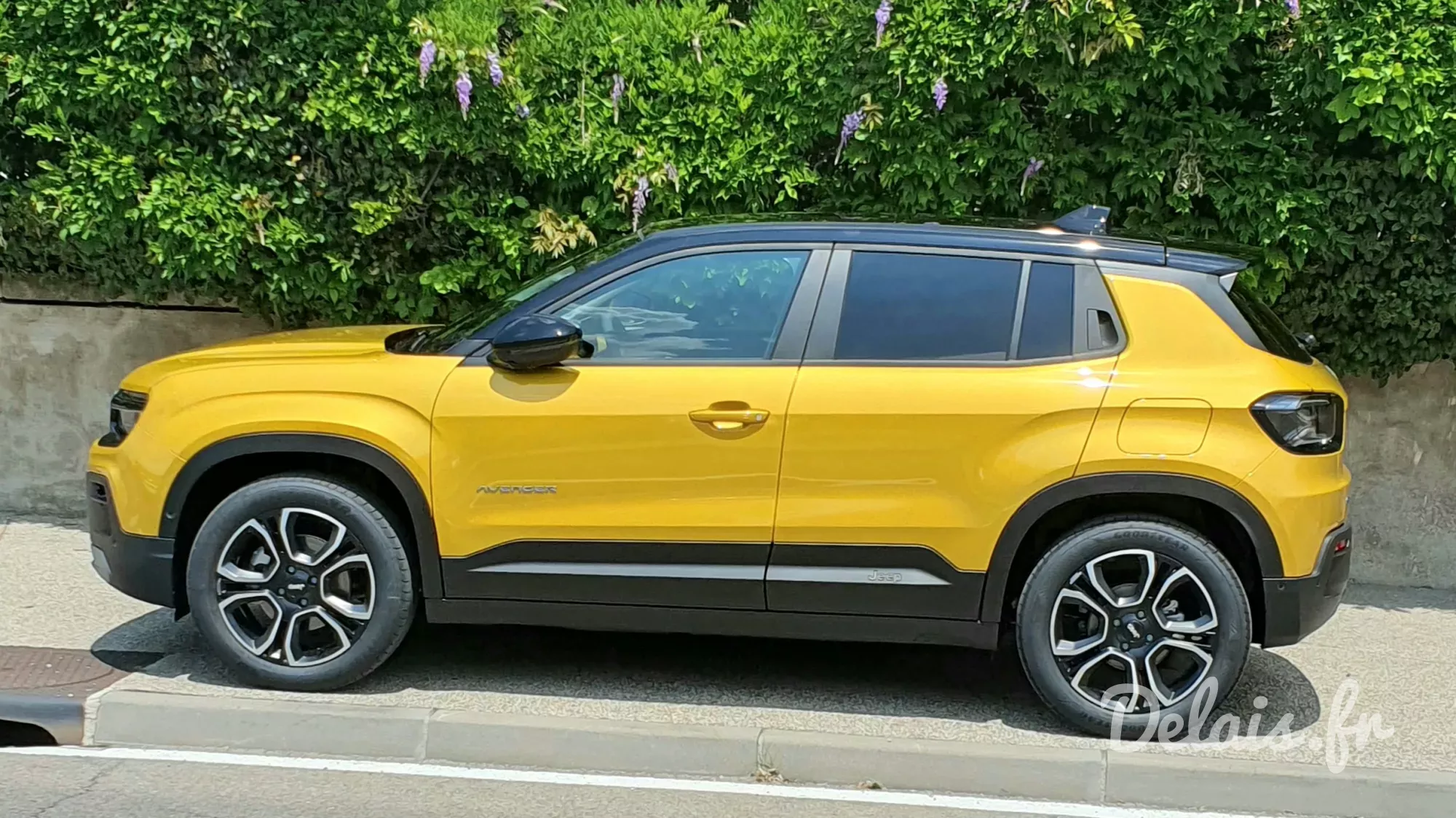 Jeep Avenger Sun Yellow 1st Edition