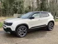 Jeep Avenger Stone Grey Summit of Jacques-Charles